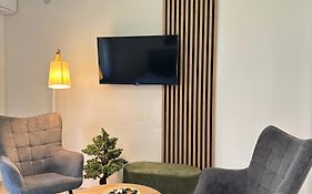 Apartman Sonas With Free Private Parking